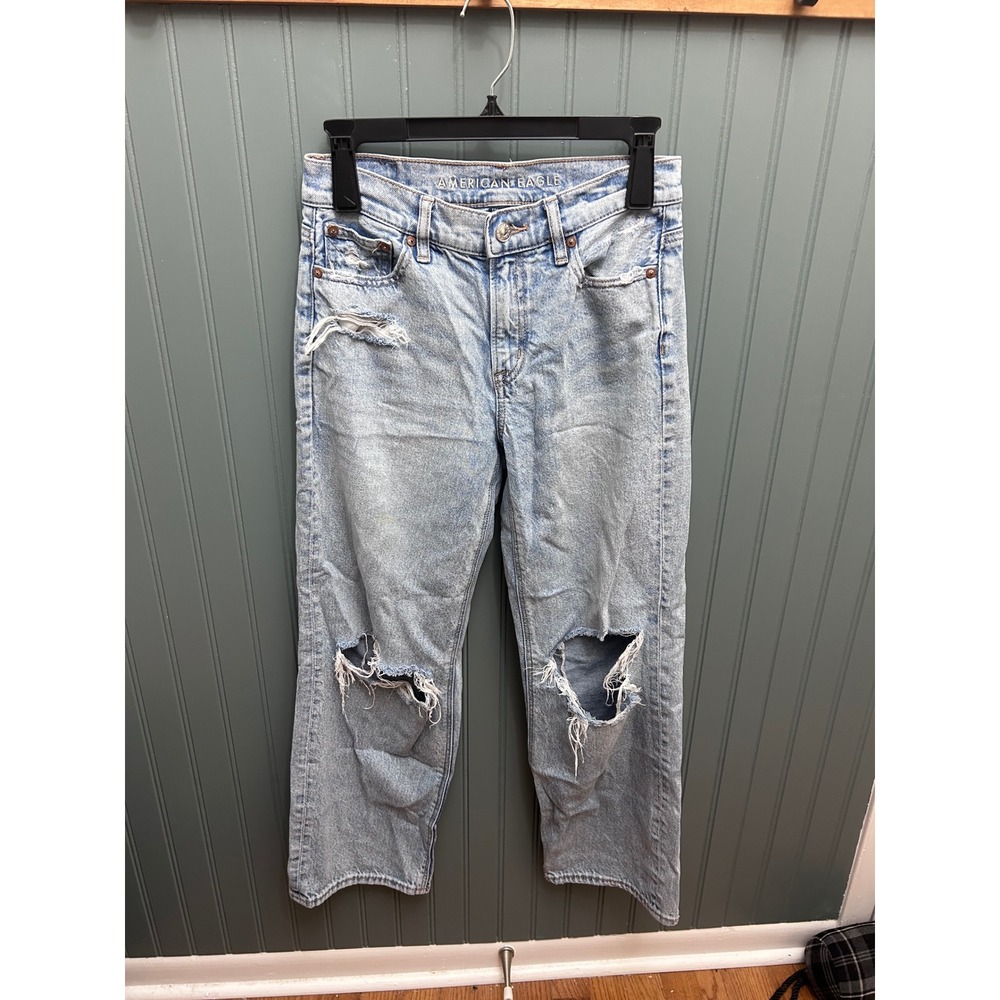 American Eagle Stovepipe Distressed Straight Leg Jeans Light Wash 0 Short